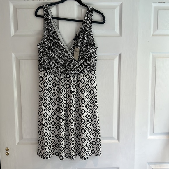Ann Taylor Dresses & Skirts - Ann Taylor NWT Dress Size L
